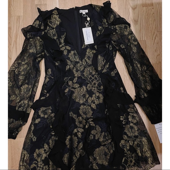 FOR LOVE AND LEMONS BUMBLE LONG SLEEVE RUFFLE DRESS SZ MEDIUM - BNWT - Picture 4 of 10